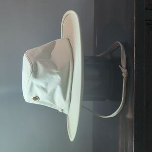 The Tilley Hat The Endurables Khaki Sun Protection And Ventilation Size 7.25"